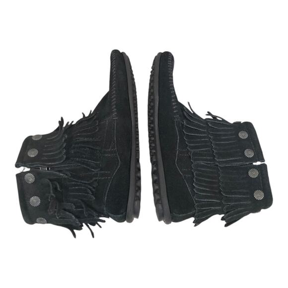 Minnetonka Double Fringe Boots with Silver Tone Stud Accent Size 6.5‎ - Picture 6 of 8